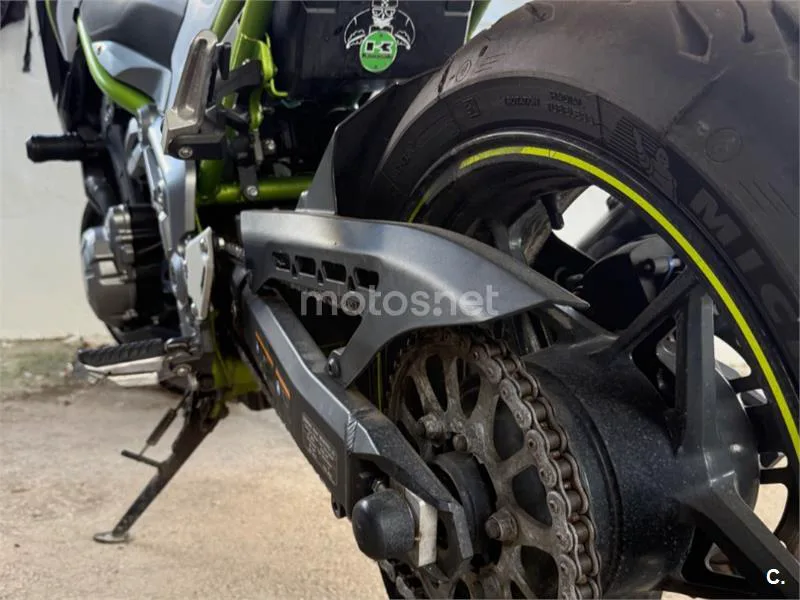 Kawasaki Z900 - Vista 8