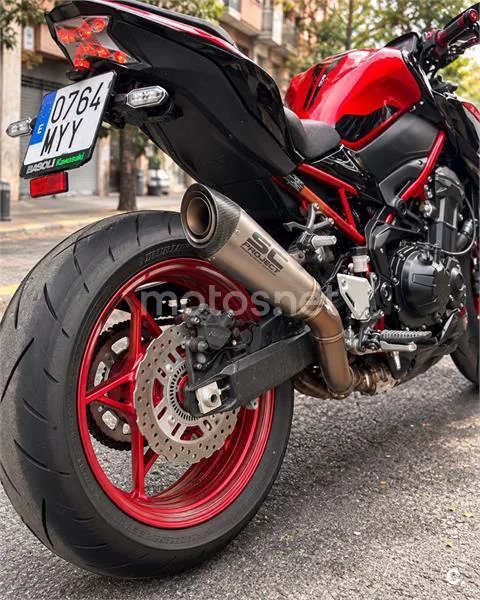 Kawasaki Z900 - Vista 4