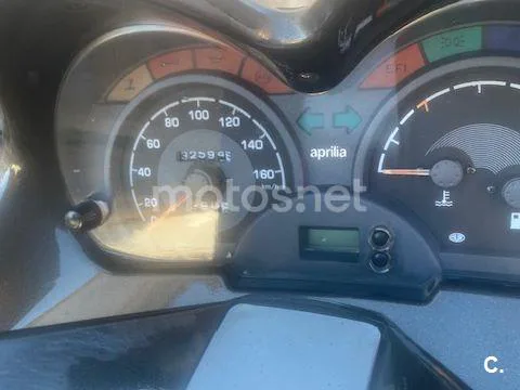 Aprilia Atlantic 250 - Vista 6
