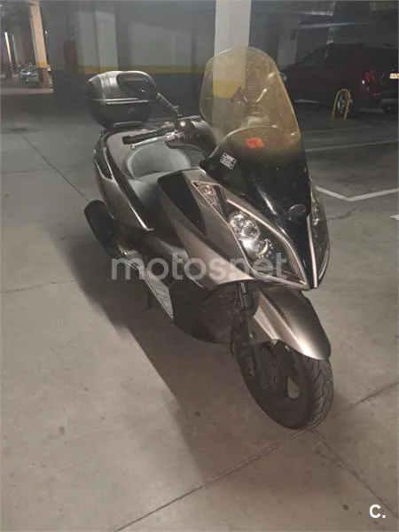 Kymco Super Dink 300 1100 € 2011 Madrid - 1