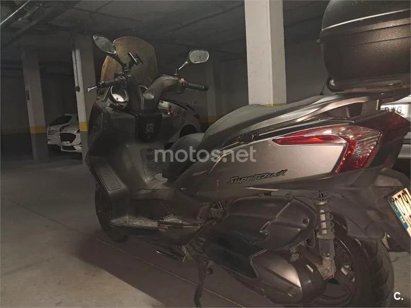 Kymco Super Dink 300 - Vista 3
