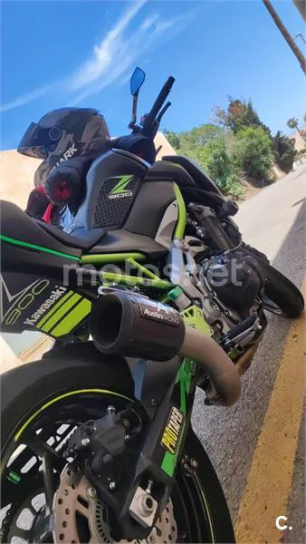 Kawasaki Z900 - Vista 3