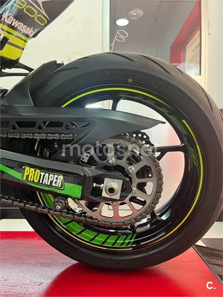 Kawasaki Z900 - Vista 6