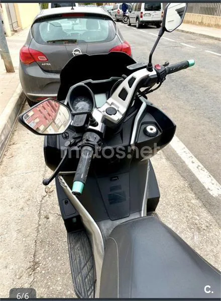 Kawasaki J125 - Vista 3