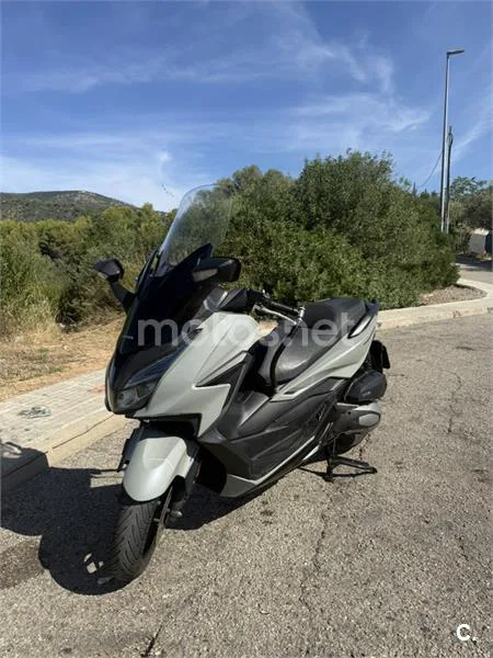 Honda Forza 125 - Vista 6