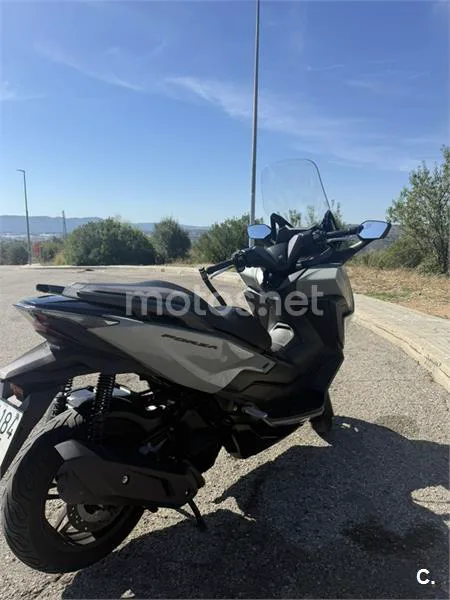 Honda Forza 125 - Vista 8
