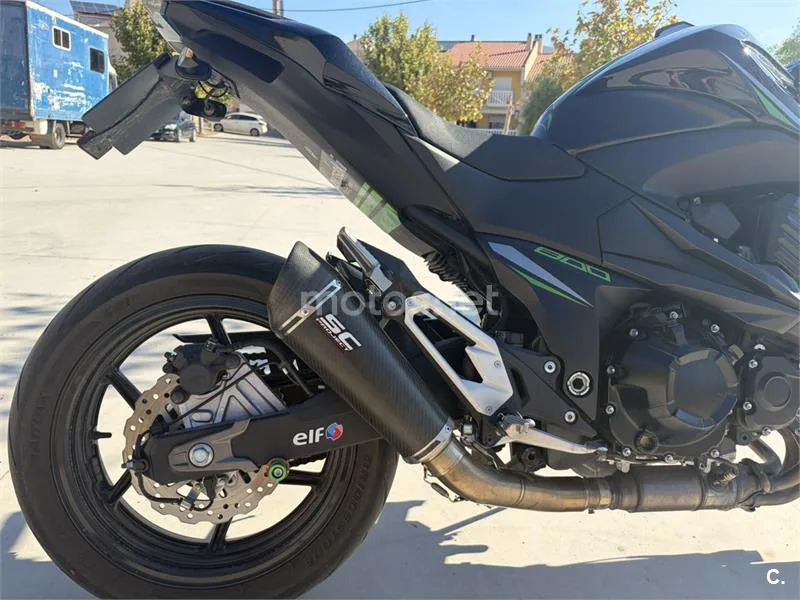 Kawasaki Z800 - Vista 4