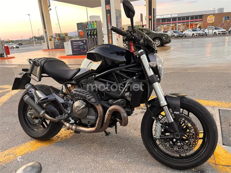 Ducati Monster 821 - Vista 5