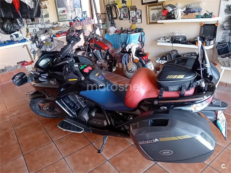 Honda NT700V Deauville - Vista 4