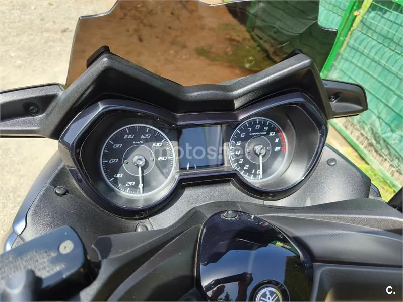 Yamaha XMAX 125 - Vista 12