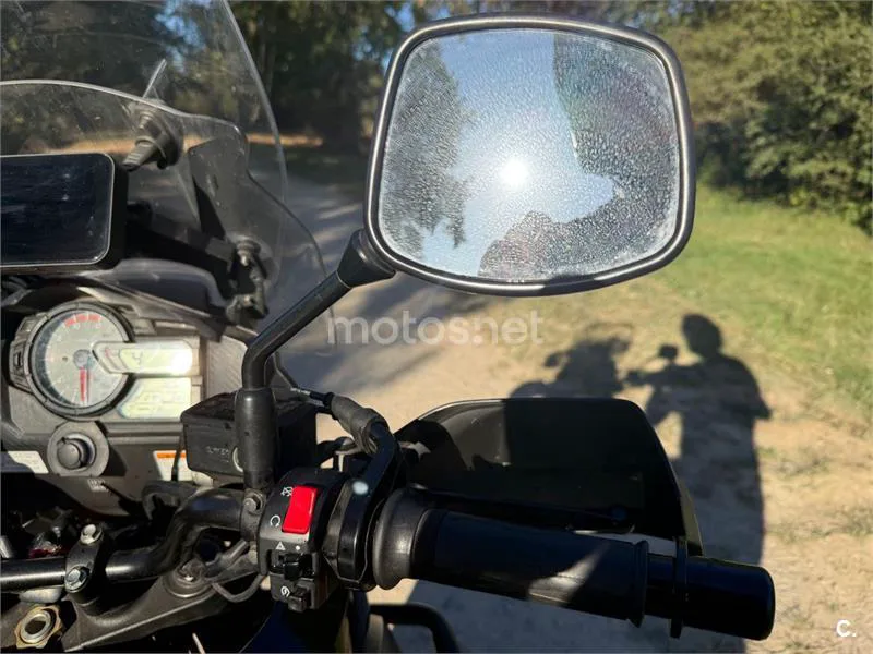 Suzuki V-Strom 1000 - Vista 14