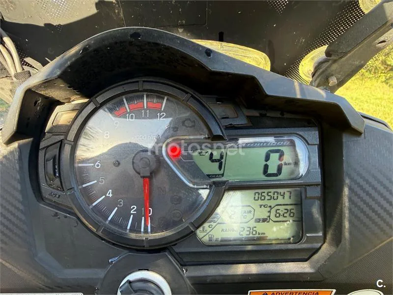 Suzuki V-Strom 1000 - Vista 24