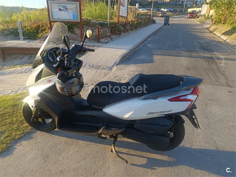 Kymco Super Dink 125 - Vista 3