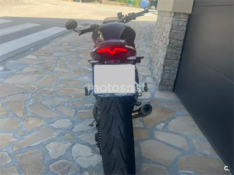 Triumph Speed Triple - Vista 3