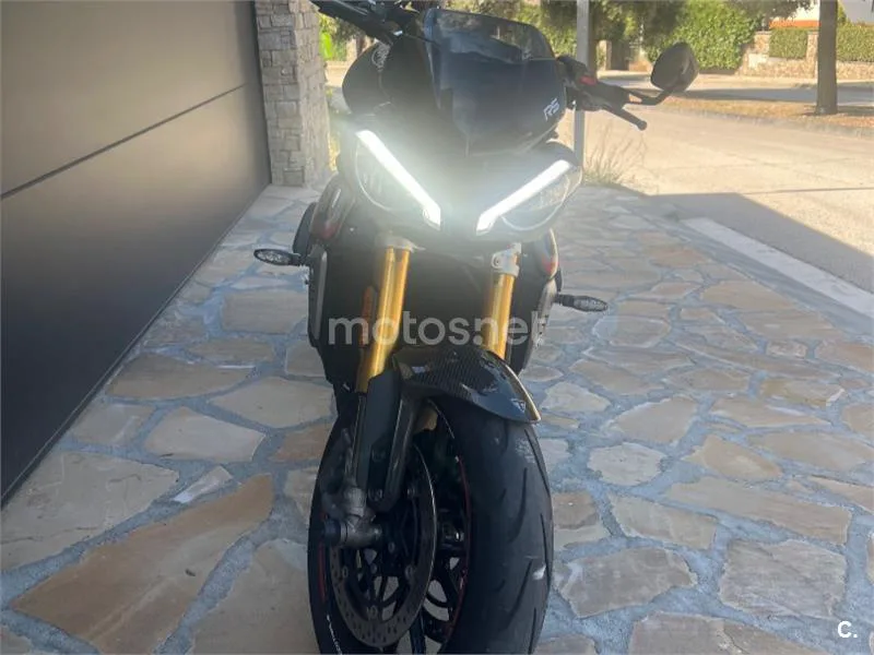 Triumph Speed Triple - Vista 5