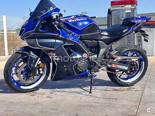 Yamaha YZF-R7 7900 € 2023 Valencia - 1