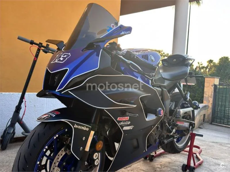 Yamaha YZF-R7 - Vista 5
