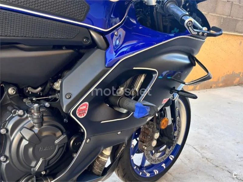 Yamaha YZF-R7 - Vista 6