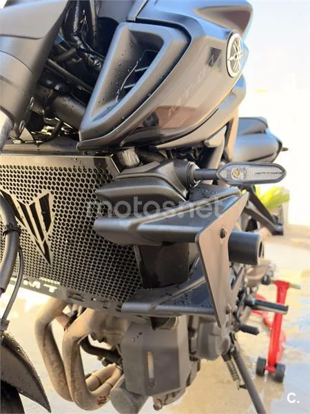 Yamaha MT-07 - Vista 5