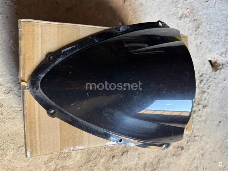 Suzuki GSX-R600 - Vista 13