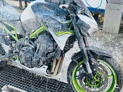 Kawasaki Z900 - Vista 19
