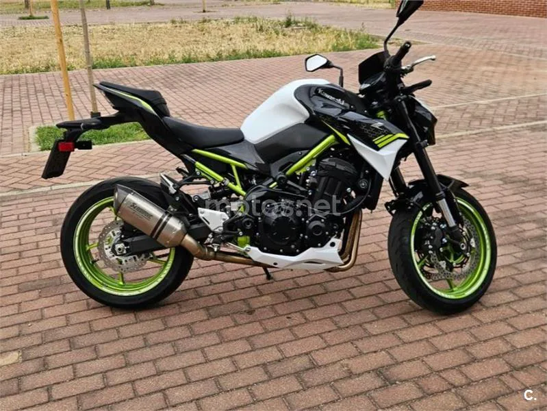 Kawasaki Z900 - Vista 5