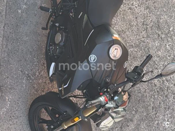 Keeway RKF 125 - Vista 4