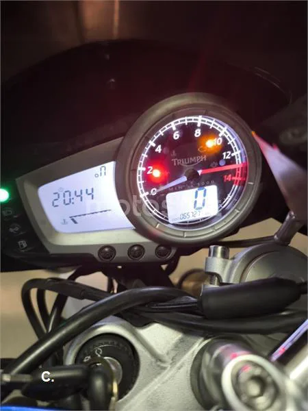 Triumph Street Triple - Vista 6