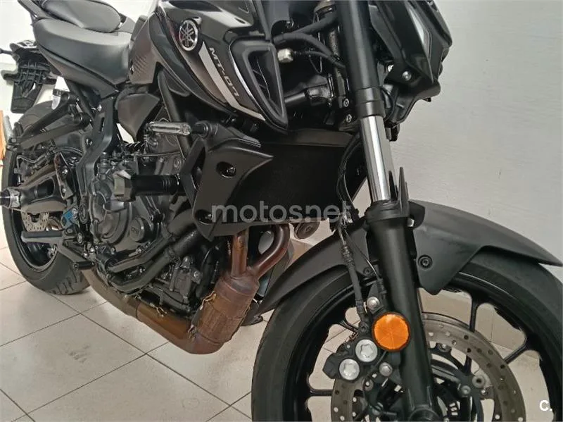 Yamaha MT-07 - Vista 7