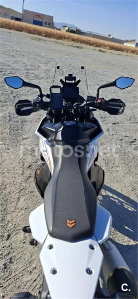 KTM 790 Adventure - Vista 9