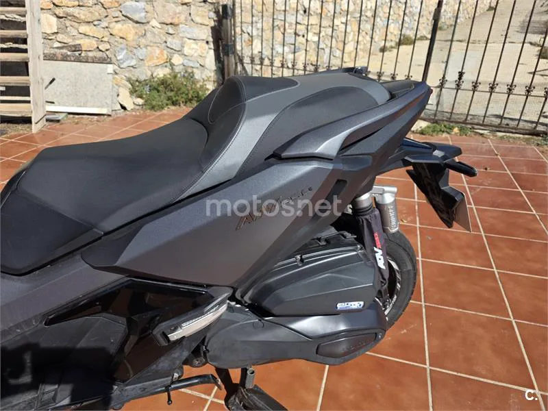 Honda ADV350 - Vista 6
