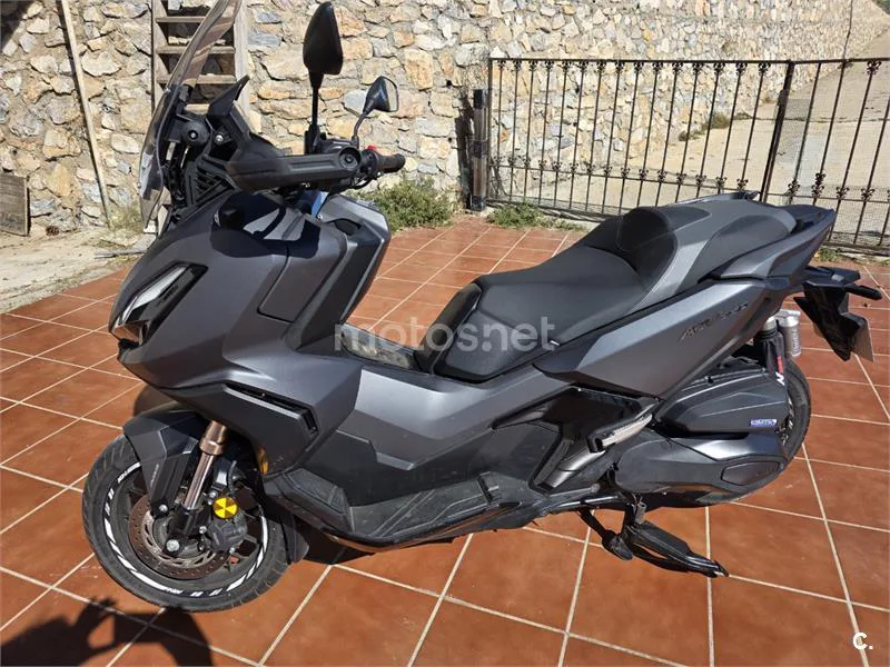 Honda ADV350 - Vista 7