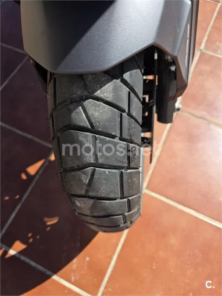 Honda ADV350 - Vista 9