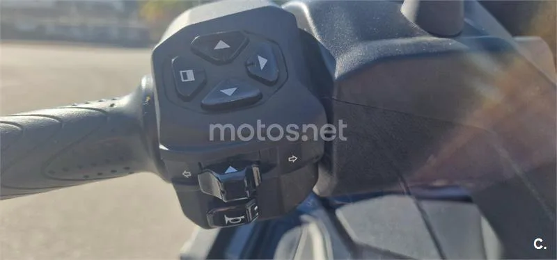 Piaggio MP3 400 Sport - Vista 6