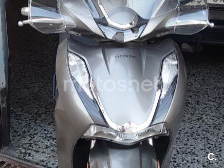 Honda SH350i - Vista 7