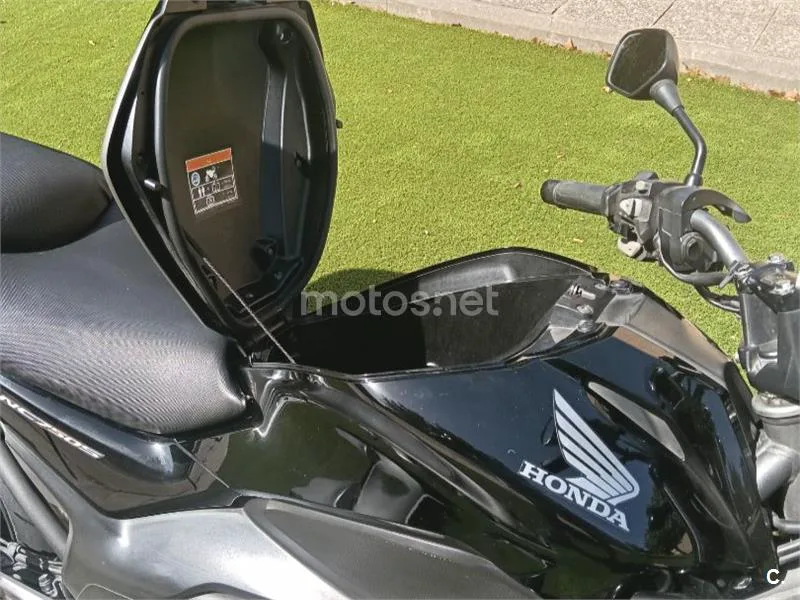 Honda NC750S - Vista 11