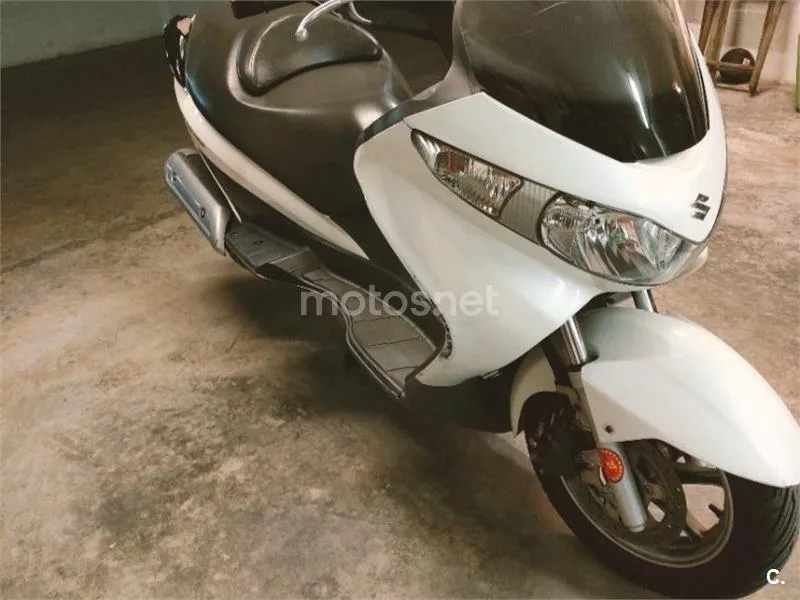 Suzuki Burgman 125 1490 € 2013 Girona - 1