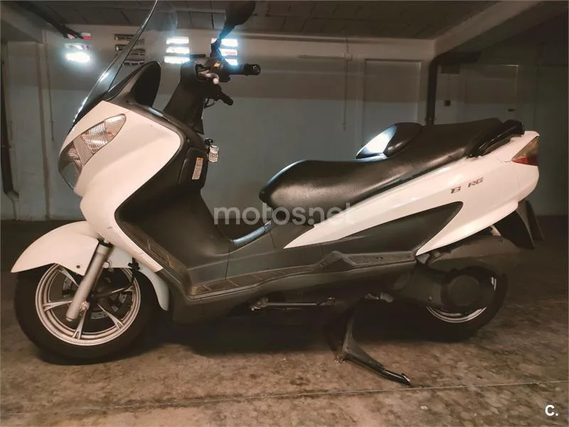 Suzuki Burgman 125 - Vista 3