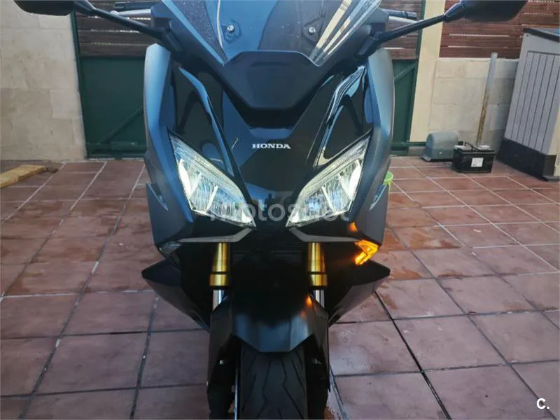 Honda Forza 750 - Vista 3