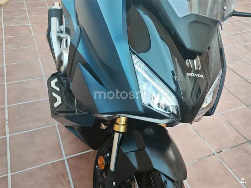 Honda Forza 750 - Vista 8