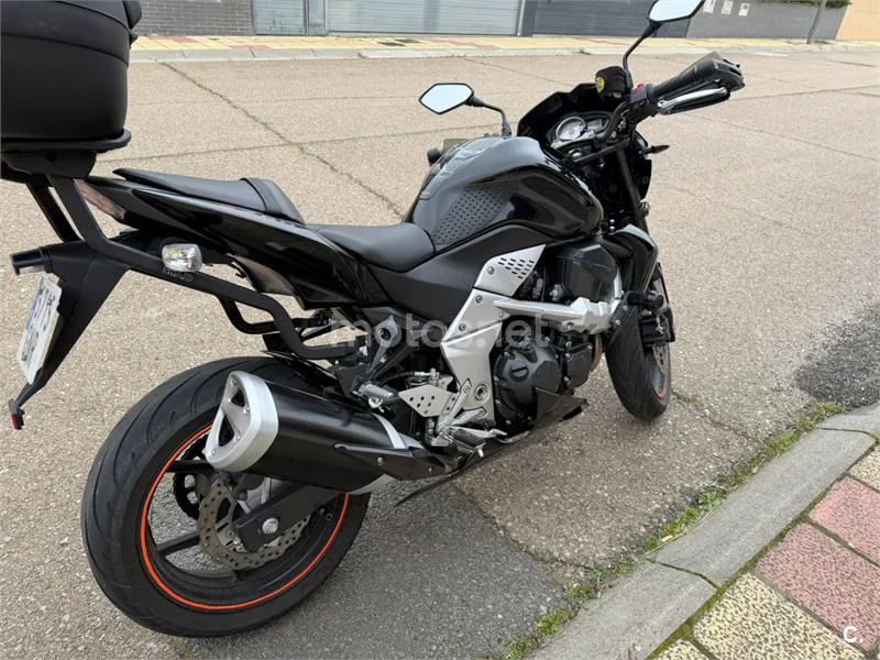 Kawasaki Z750 - Vista 3