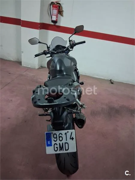 Honda CB1000R - Vista 4