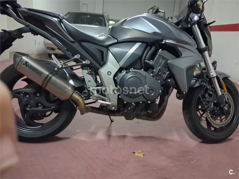 Honda CB1000R - Vista 5
