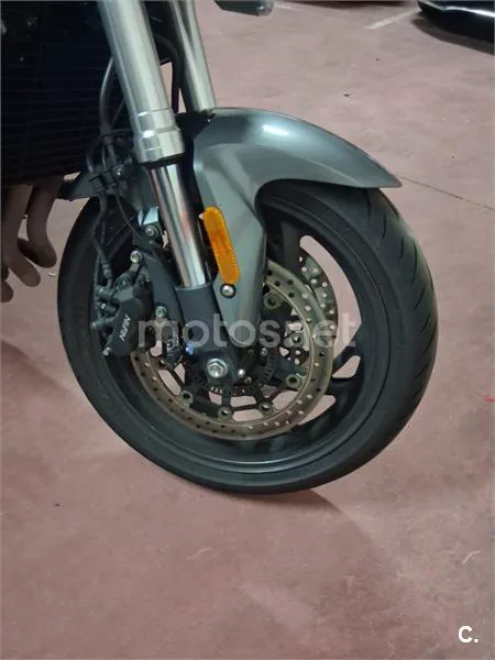 Honda CB1000R - Vista 10