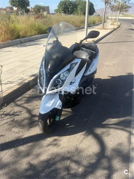 Kymco Super Dink 125 - Vista 5
