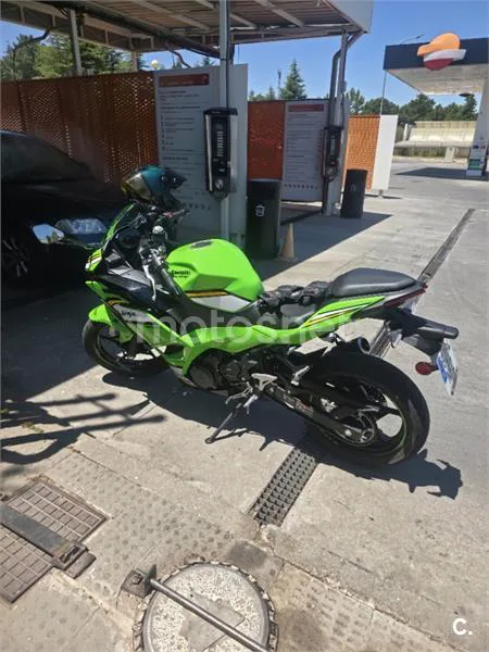 Kawasaki Ninja 500 - Vista 4