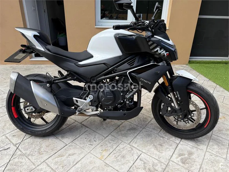 CFMOTO 450NK - Vista 4