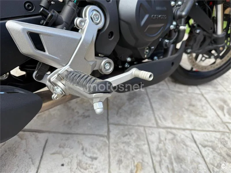 CFMOTO 450NK - Vista 5