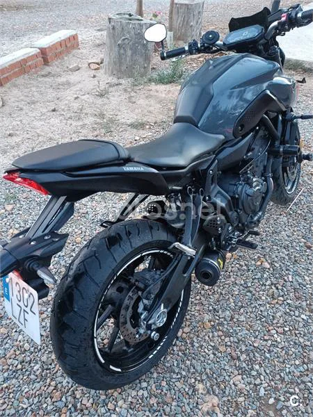Yamaha MT-07 - Vista 3