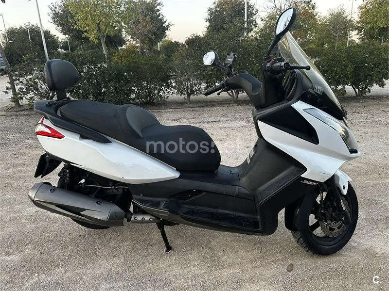Kymco Super Dink 300 - Vista 4